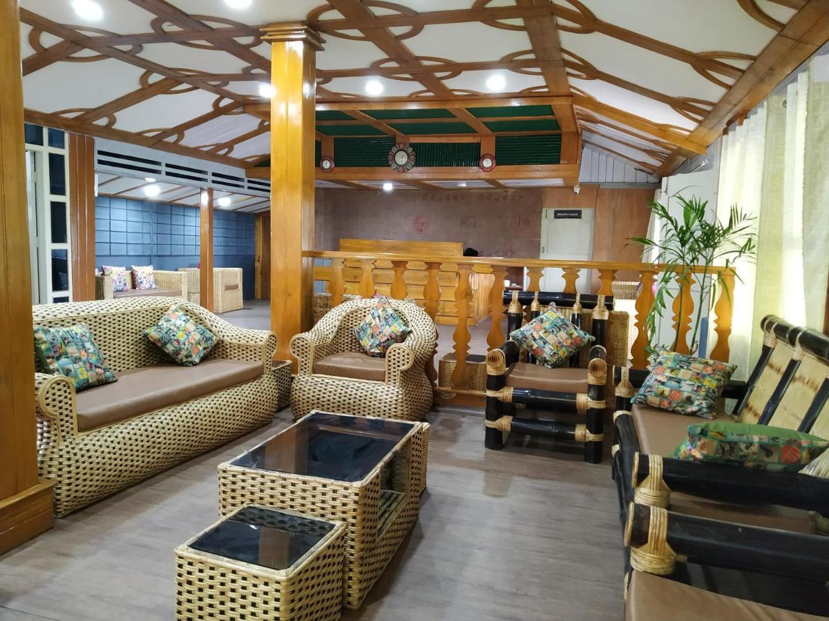 Ziro Palace Inn - A Boutique Hotel Hapoli Bagian luar foto