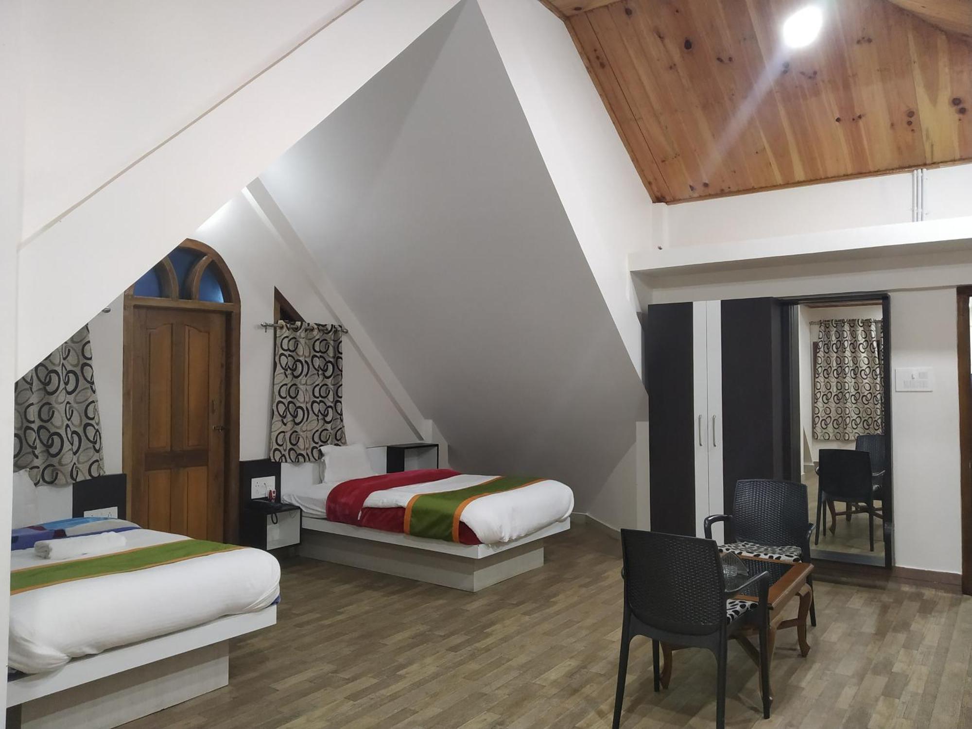 Ziro Palace Inn - A Boutique Hotel Hapoli Bagian luar foto