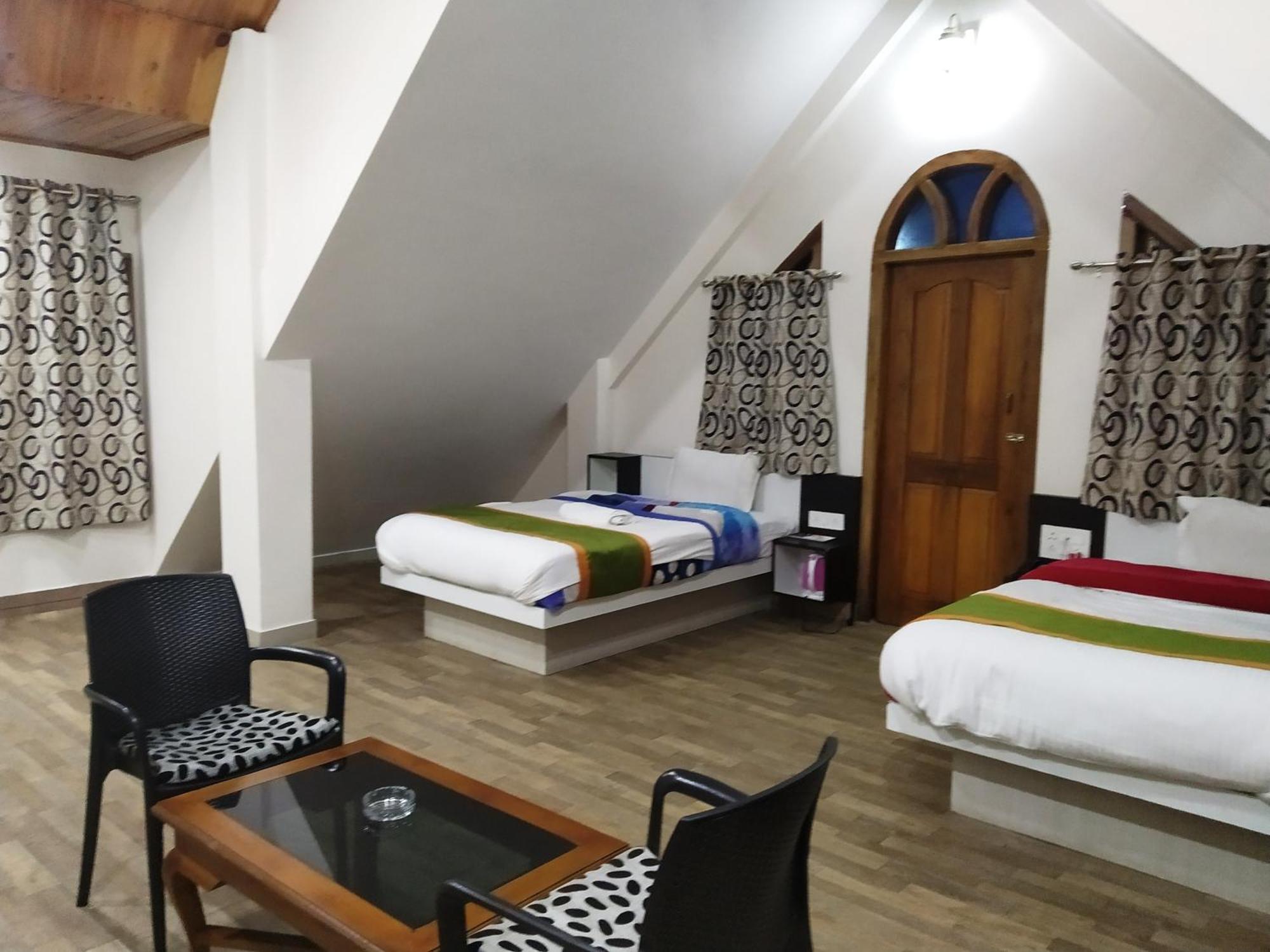 Ziro Palace Inn - A Boutique Hotel Hapoli Bagian luar foto
