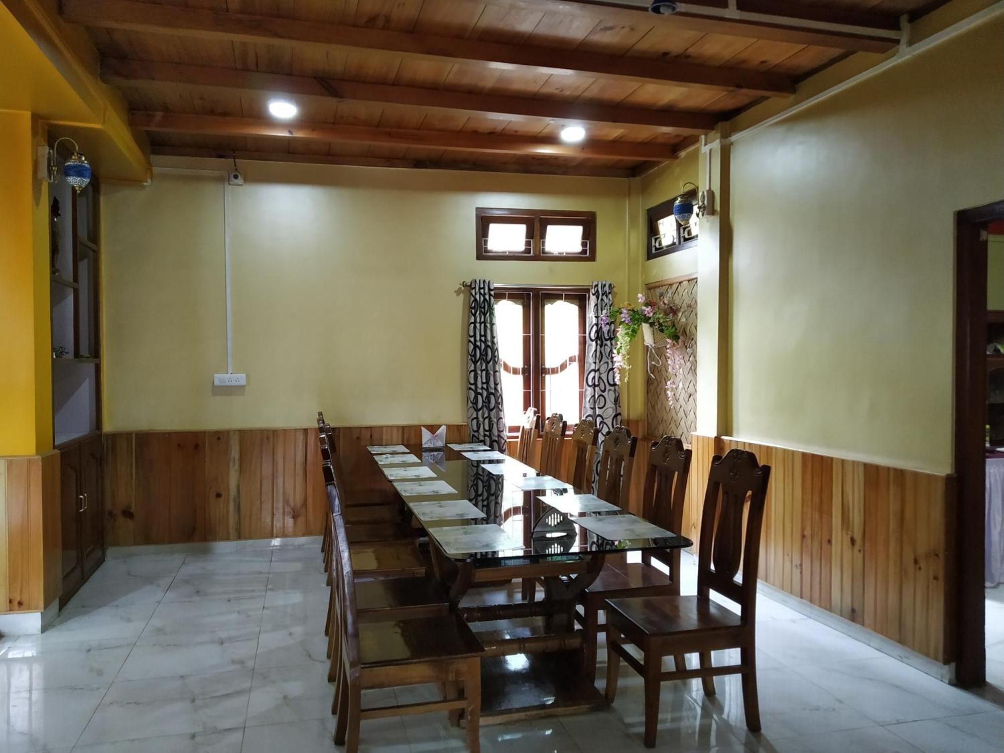 Ziro Palace Inn - A Boutique Hotel Hapoli Bagian luar foto