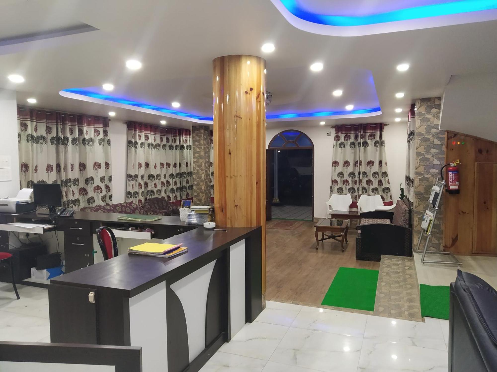 Ziro Palace Inn - A Boutique Hotel Hapoli Bagian luar foto